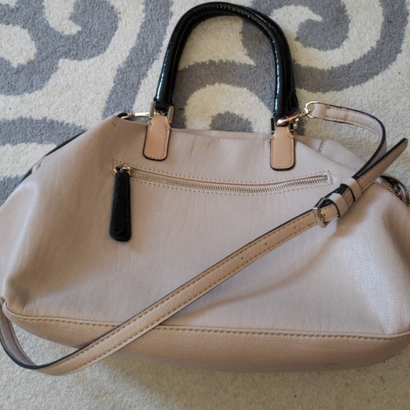 Cream guess handbag - Picture 4 of 7
